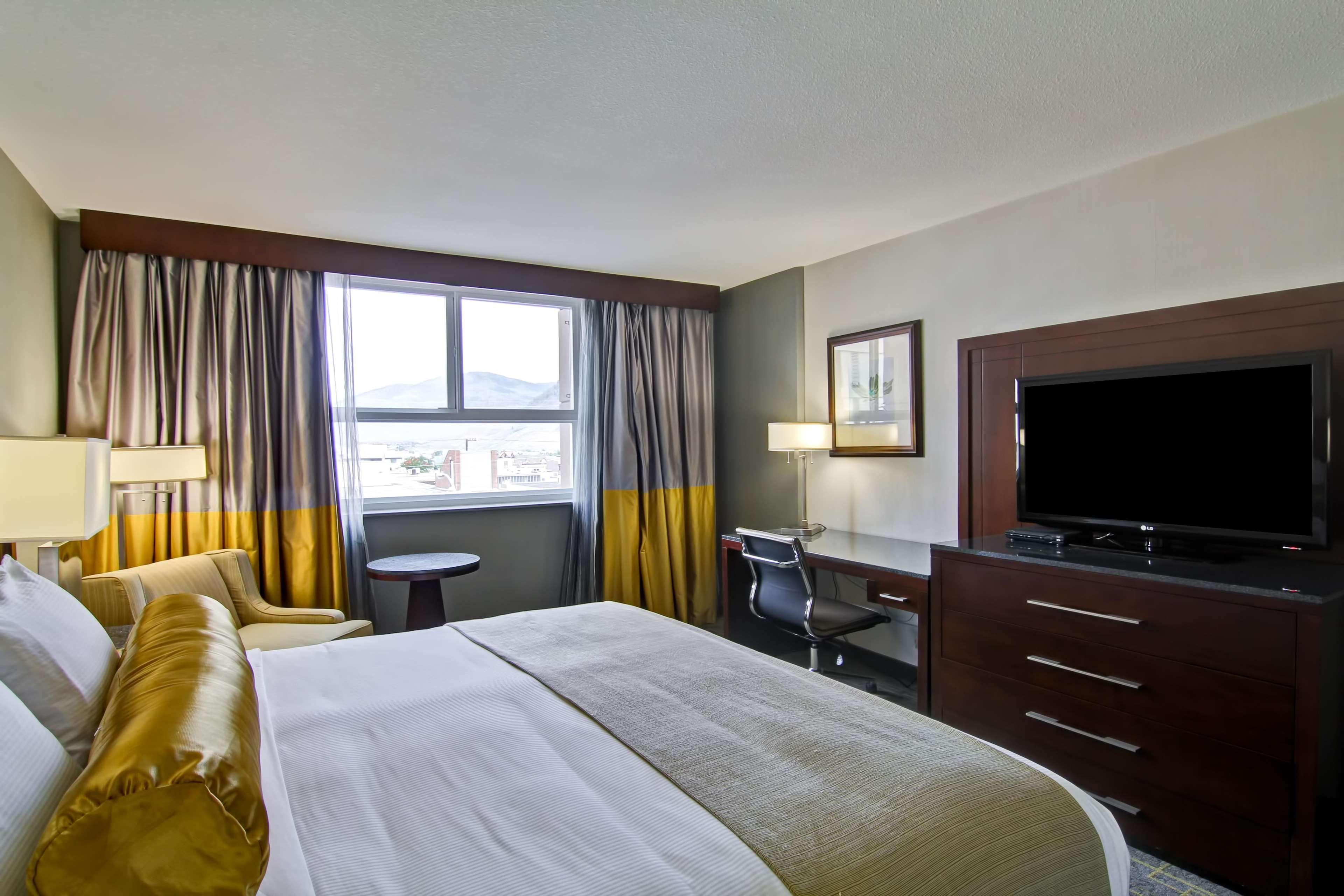 Hotel Doubletree By Hilton - Kamloops Extérieur photo