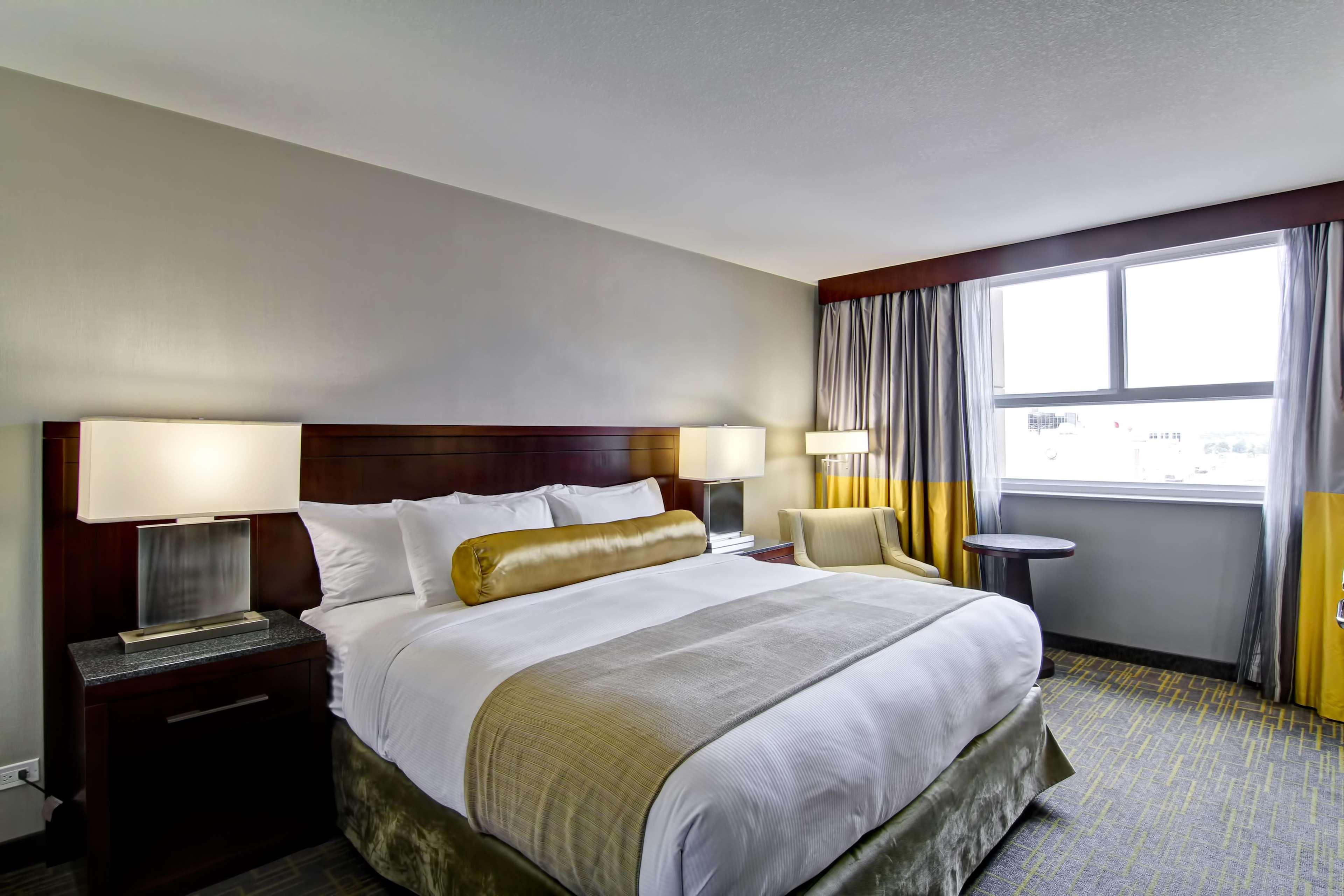 Hotel Doubletree By Hilton - Kamloops Extérieur photo