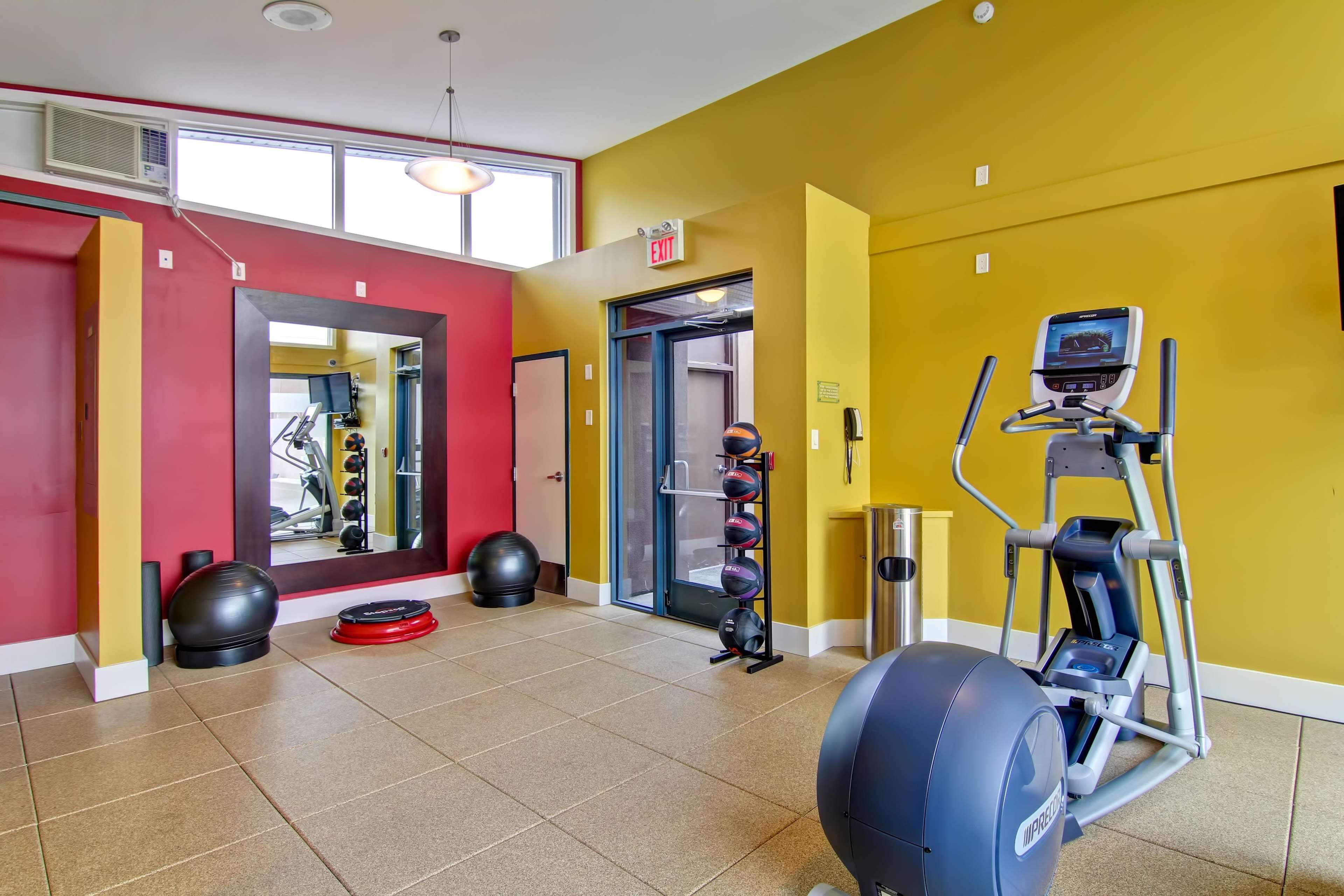 Hotel Doubletree By Hilton - Kamloops Extérieur photo