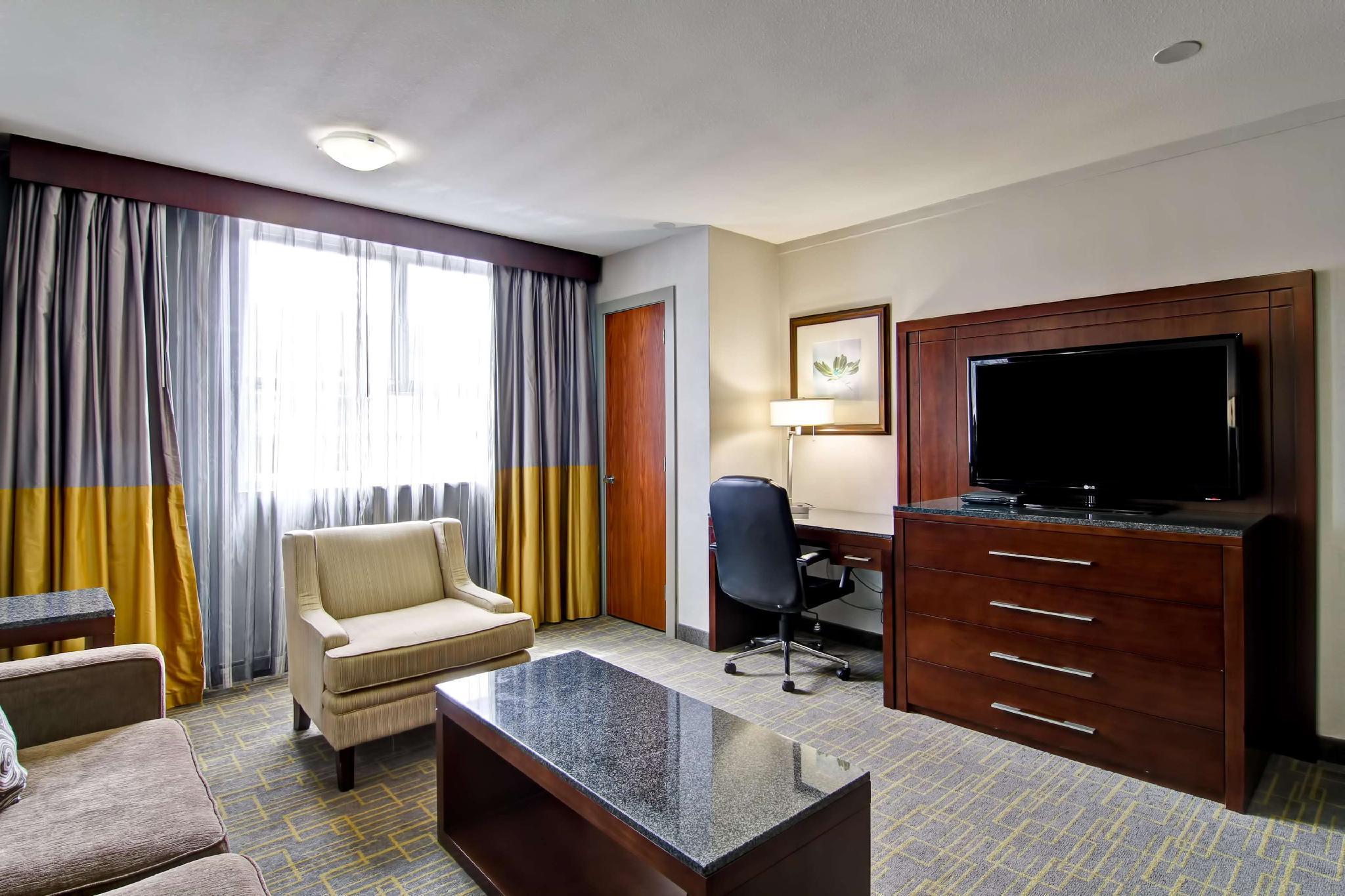 Hotel Doubletree By Hilton - Kamloops Extérieur photo