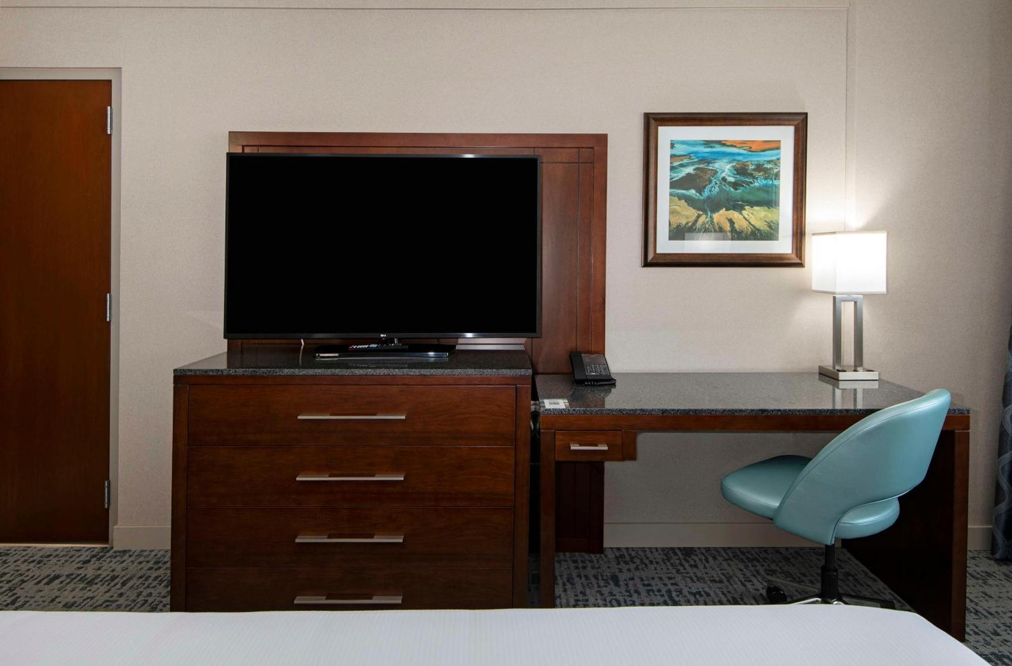 Hotel Doubletree By Hilton - Kamloops Extérieur photo