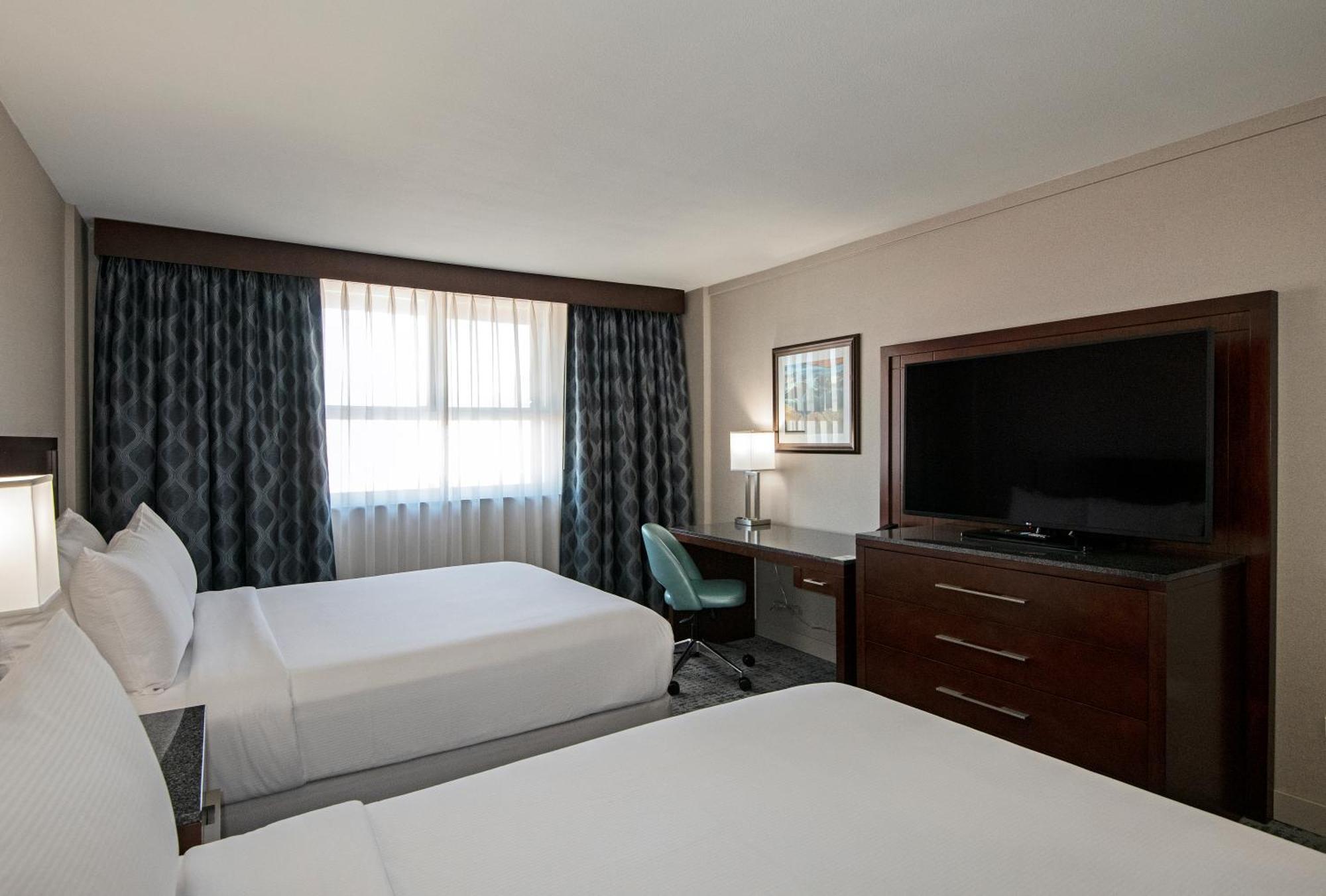 Hotel Doubletree By Hilton - Kamloops Extérieur photo