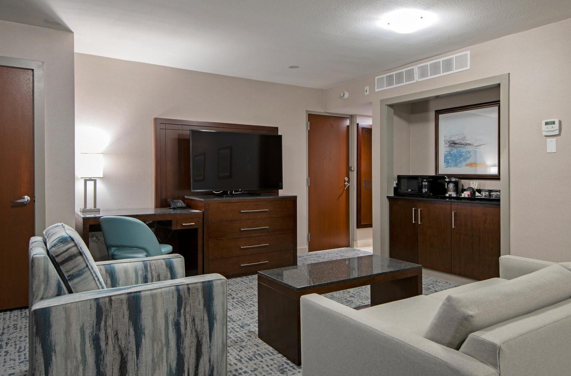 Hotel Doubletree By Hilton - Kamloops Extérieur photo