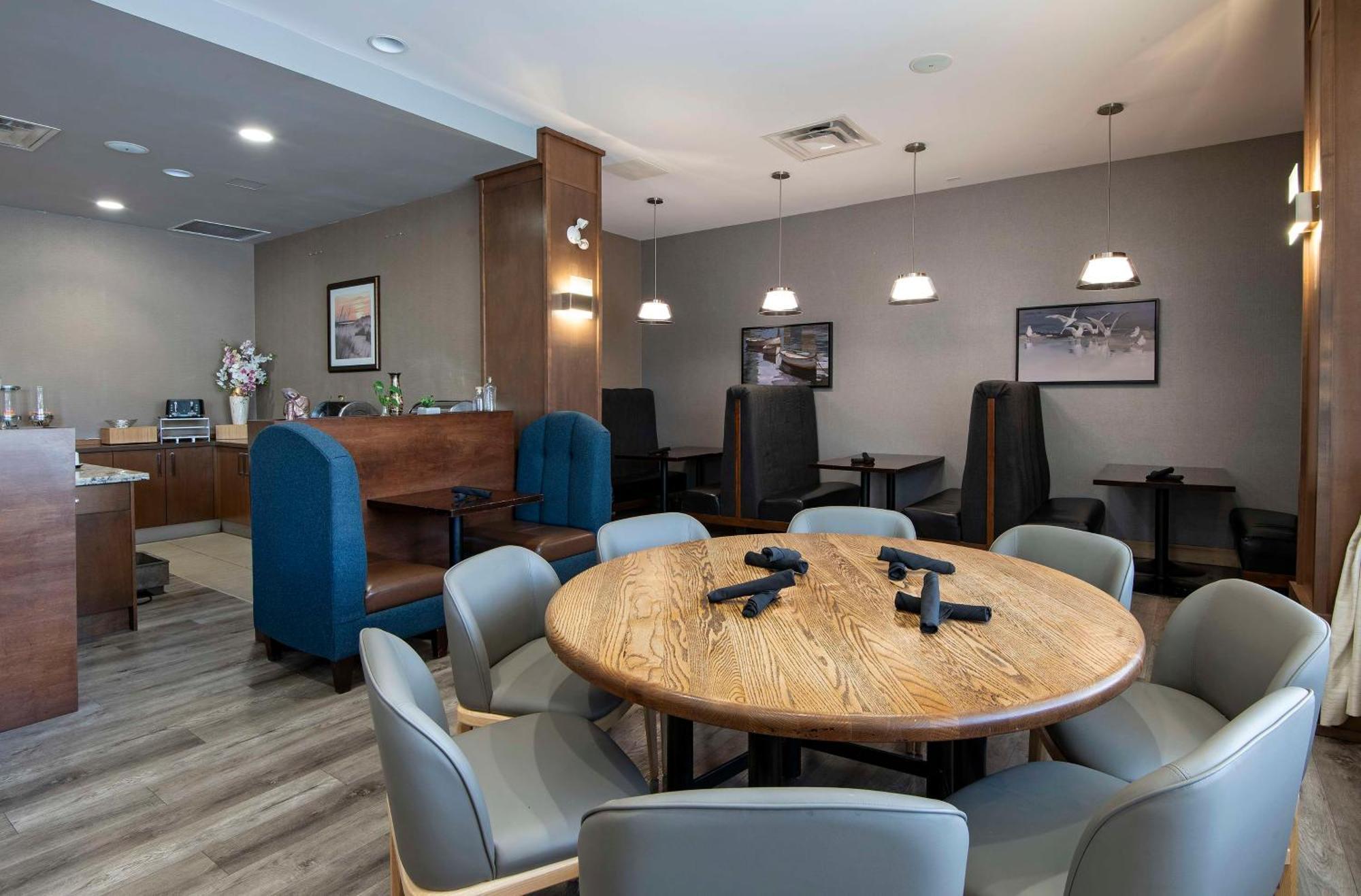 Hotel Doubletree By Hilton - Kamloops Extérieur photo