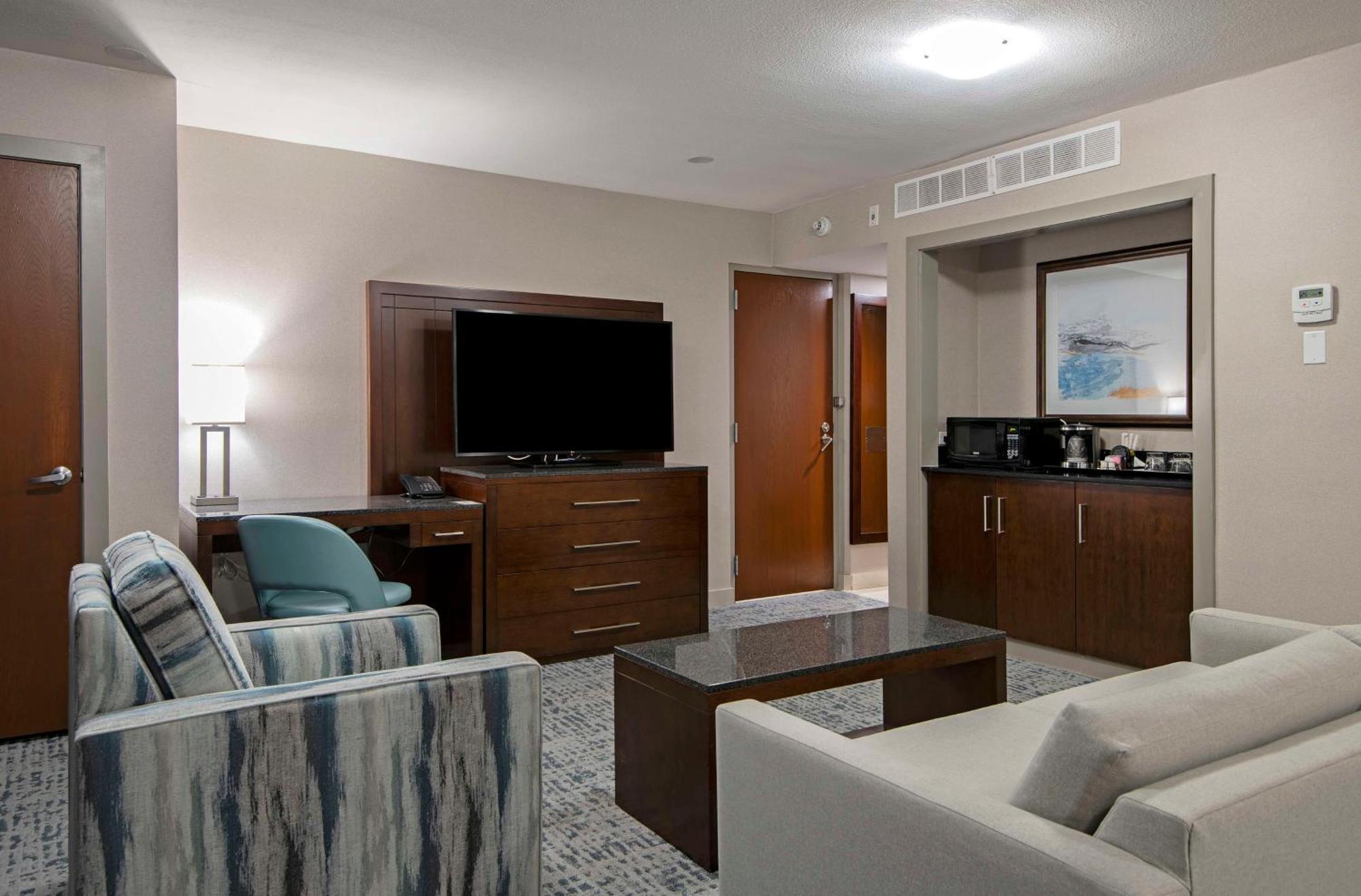 Hotel Doubletree By Hilton - Kamloops Extérieur photo